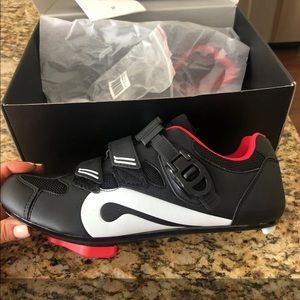 Brand New Mens Peloton Cleats